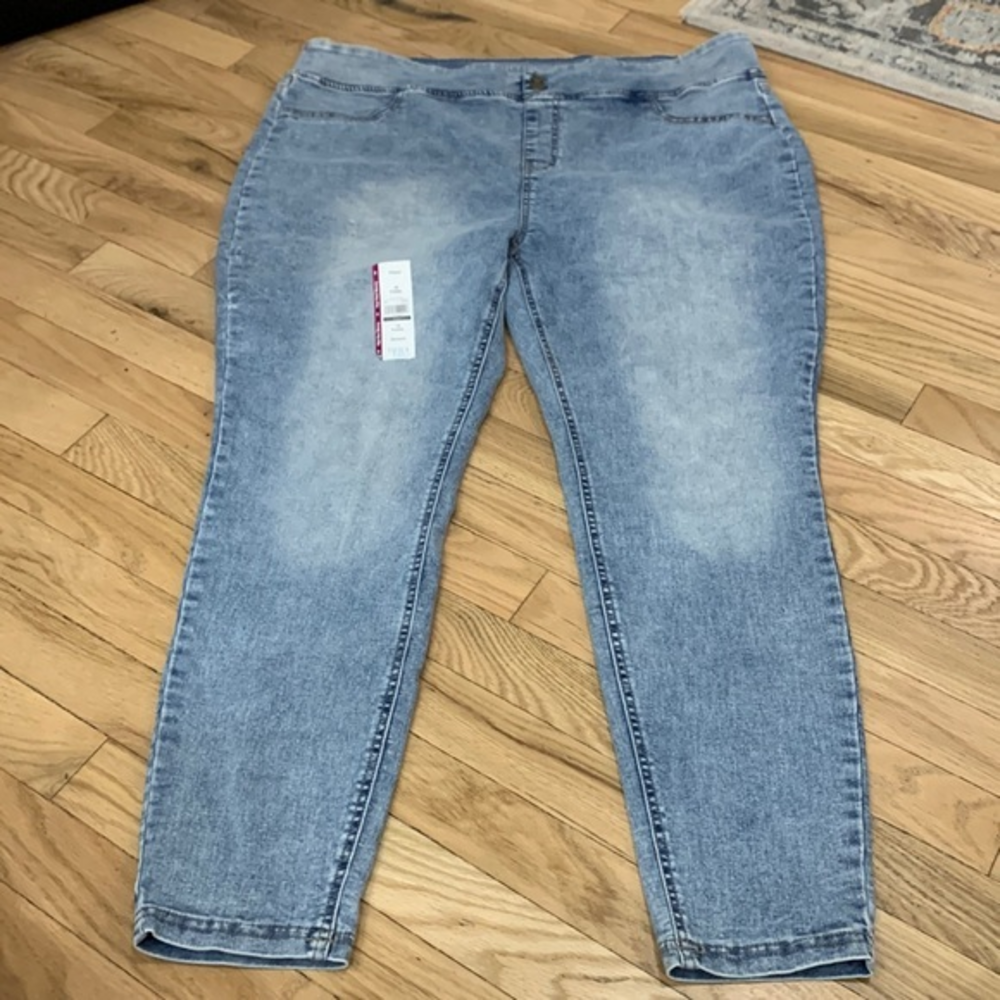NWT High Rose‎ Skinny Size 16 Petite Fitted Jeans Time and True